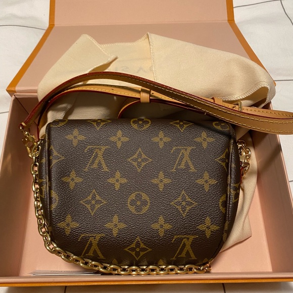 Louis Vuitton Brand New Mini Bum Bag - Picture 10 of 11